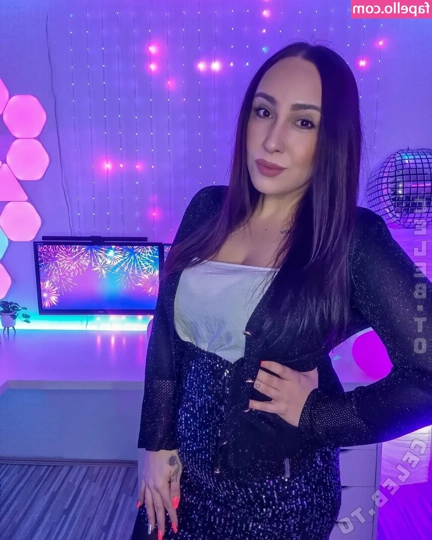 just.a.gamergirl [ just-a-gamergirl ] - Vacuuming naked and teasing