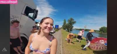 Loreena Unterwegs [ loreena-unterwegs ] - I’ve been told that I’m quite pretty when both my holes are filled