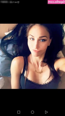 Stephanie Baessler [ stephanie-baessler ] - I’m back! You miss me?