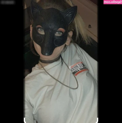 Antifuchs - Have you ever had a wet dream about me? Tell me on a videocall,