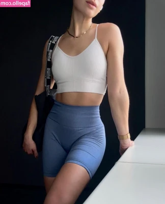 JustSayEleanor - god I want to be fucked by a group of guys so bad 🥺 I’d do