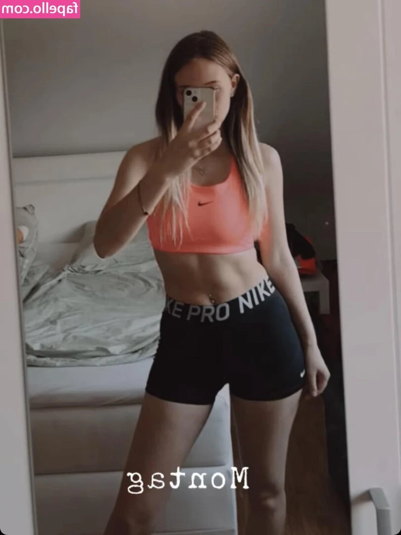 Nadine.spth [ nadine-spth ] - You know where to find the rest 🤭
