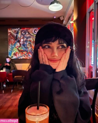 Jessy Cartman [ jessy-cartman ] - Just for you babe 🙈 How do I look? 😍