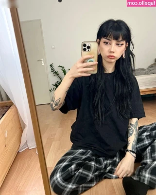 Jessy Cartman [ jessy-cartman ] - I’m getting a lot of messages asking for exclusive videos and