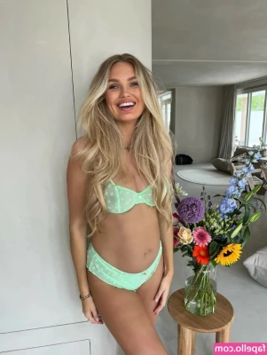 Romee Strijd [ romee-strijd ] - I'm going to make a video getting whipped.. I do however many gets