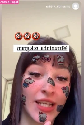 Evy Vieira [ evy-vieira ] - im already feeling xmas 💕 having a first taste of clipclop on the