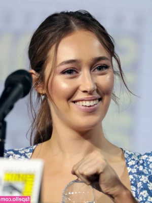 Alycia Debnam Carey [ alycia-debnam-carey ] - A new sunshine