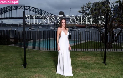 Alycia Debnam Carey [ alycia-debnam-carey ] - 7 ways to stay healthy by drinking alkaline water