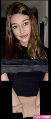 Alycia Debnam Carey [ alycia-debnam-carey ] - "not enough pictures and videos" dude, this shit is free. Andddd now