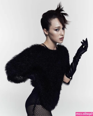 Alycia Debnam Carey [ alycia-debnam-carey ] - Sorry I went a little MIA my loves  I haven t been very well the past