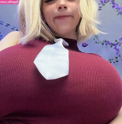 Elisa Denisee [ elisa-denisee ] - Watch Fox  loonapop inflate and bounce on these huge 24  balloons 