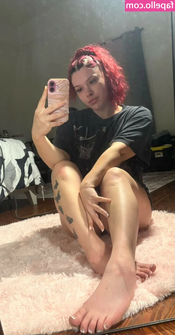 jaddebabyy_xoxo [ jaddebabyy-xoxo ] - Sometimes I like to play with a different kind of snake 😏