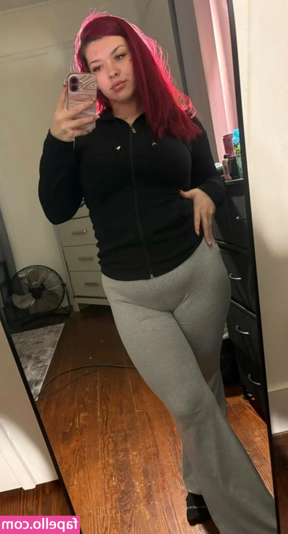 jaddebabyy_xoxo [ jaddebabyy-xoxo ] - Put your outfit back on ya lil shit!