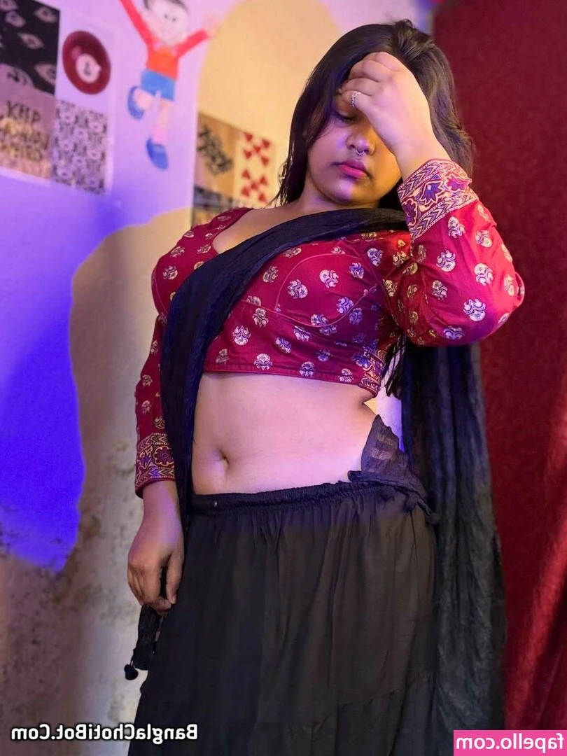 Ananya Santra [ ananya-santra ] - Guess who forgot to put on panties 🤭💞