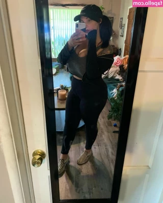 Bailey Arber [ bailey-arber-1 ] - Lick them clean
