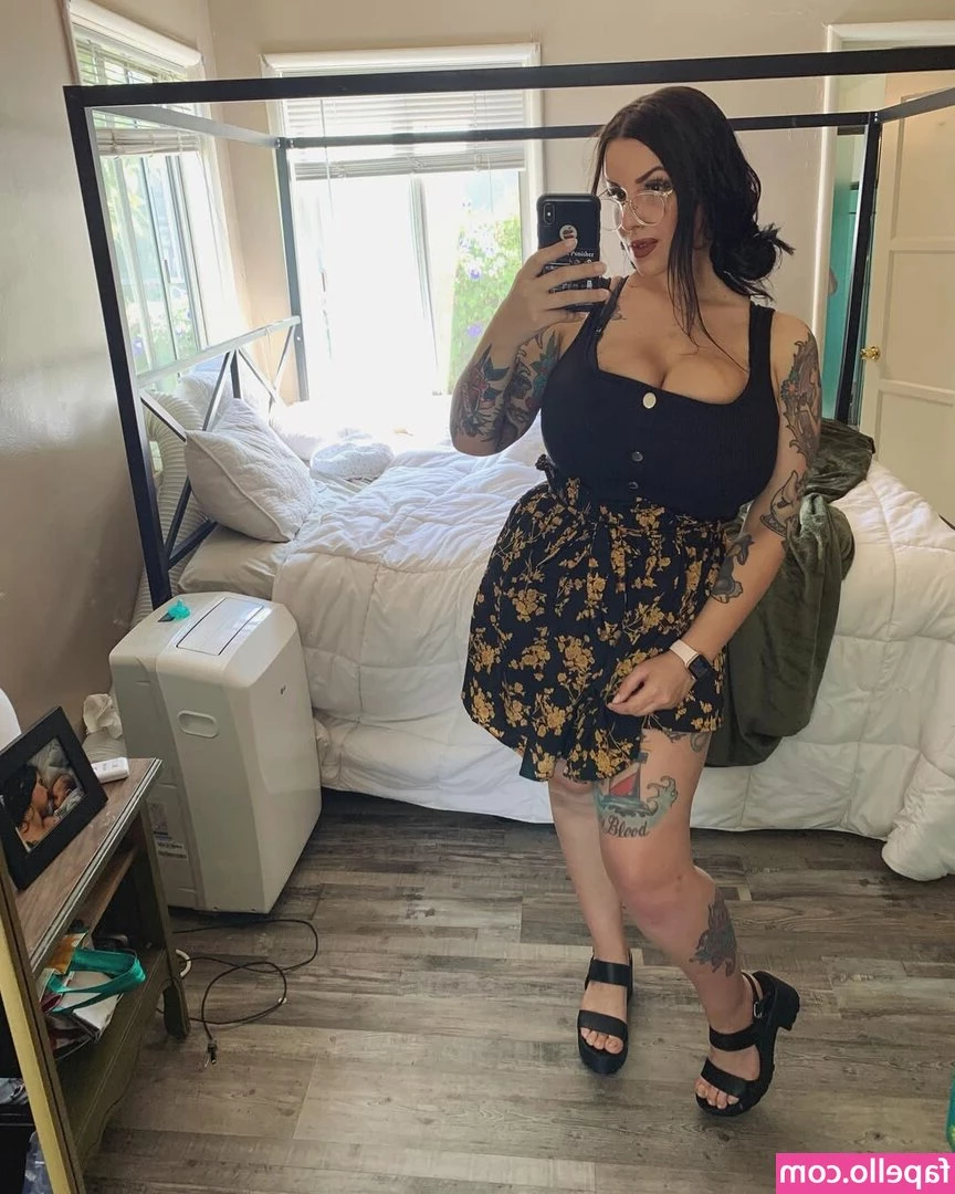 Bailey Arber [ bailey-arber-1 ] - Bitch ima cow🐮