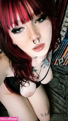 Sinfulthorns - Wanna bate together ???  Hey there! If you enjoy the content,  please
