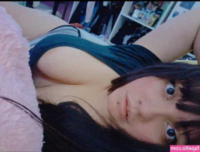 Kotoritokio - Amber cosplay show off and a lil sucky-suck on the big, bronze dildo