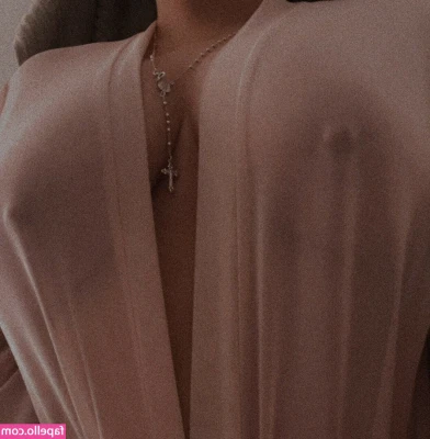 Softearthangel - Stripping down for you baby🥰