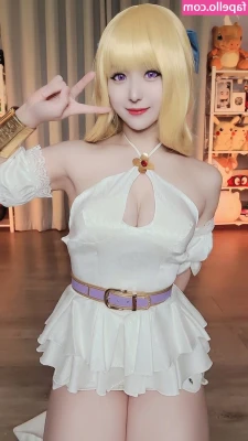 Lewd Cosplayer [ lewd-cosplayer ] - Someone paid for a custom vid of me wearing this outfit whilst I got