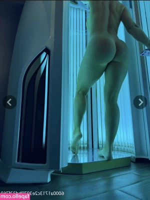 Sophie Swaney [ sophie-swaney-4 ] - High rise high vibes