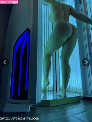 Sophie Swaney [ sophie-swaney-4 ] - Put your big dick in my boobs and cum all in between them.