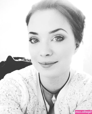 Nastassja Strobel [ nastassja-strobel ] - Are you preparing lunch? or does it come to me?