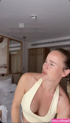 Liz Kaeber [ liz-kaeber-1 ] - It got cut off before I urinate 😰 Hope you don’t mind this video.