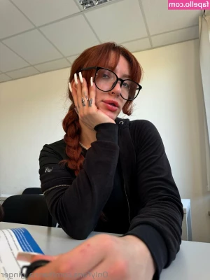 Hanna Ginger [ hanna-ginger ] - I hope you started your week off right 🙈