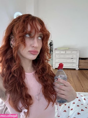Hanna Ginger [ hanna-ginger ] - Am I flexible enough for you