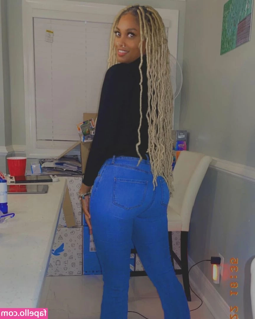 Stephanie Singh [ stephanie-singh ] - I have a love hate relationship with yard work