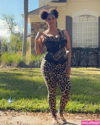 Stephanie Singh [ stephanie-singh ] - Are you willing to be my best slave  leave me a message