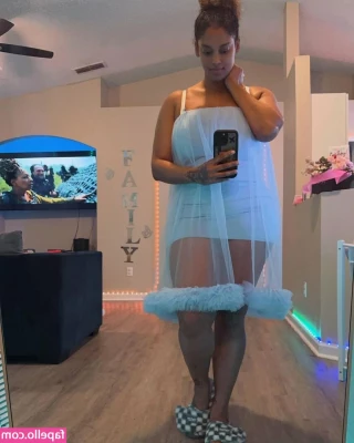 Stephanie Singh [ stephanie-singh ] - I'm sorry to be late🥲 I posted this month's video😍❤️ enjoy