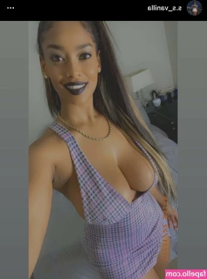 Stephanie Singh [ stephanie-singh ] - Diamonds are a girls best friend
