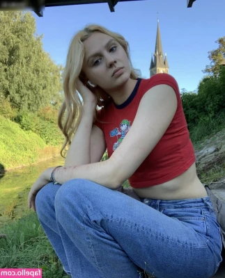 Franziska Schultz [ franziska-schultz ] - Hey! I know you’re busy but…can i have your attention 😜