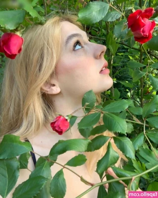 Franziska Schultz [ franziska-schultz ] - Do you wanna have some fun with Yuni 😍