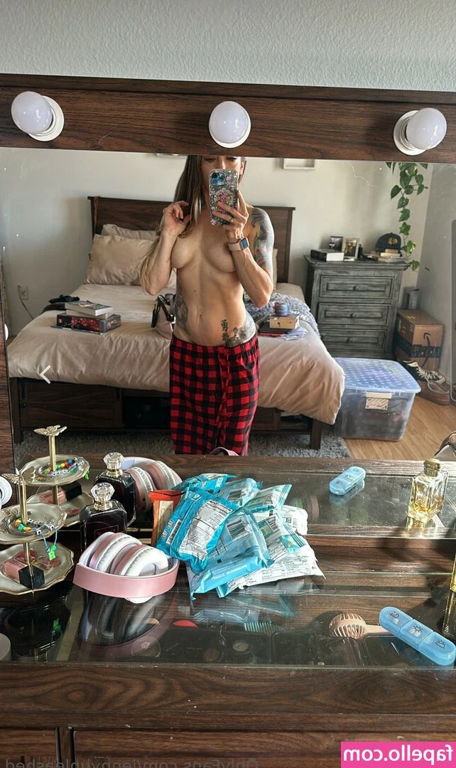 j3nyfrmtheblock - Stream started at 04/26/2024 04:39 pm