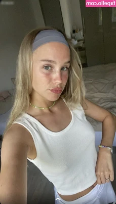 Hanna Schepe [ hanna-schepe ] - ..curves.