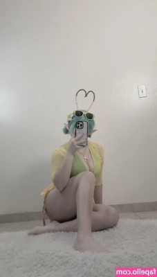 Cyrsku - My momma gets into town today and I’m so excited!! One of you
