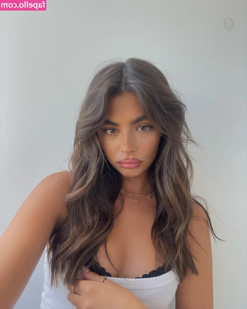 olivia phillippss [ olivia-phillippss ] - Bad bunny 1