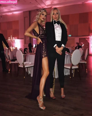 Darya Strelnikova [ darya-strelnikova ] - passing by to leave your milk.🤤😈🍼  Passando aqui para deixar