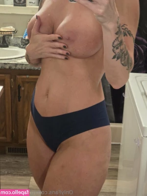 Jaymej2006 - Im such a goddess 👑 Can I take care of your cock? 🤤