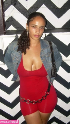Sarina - Mummy missesssss you