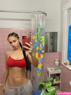 Sarina - Which bra set should i wear for my first porn scene   i dont know