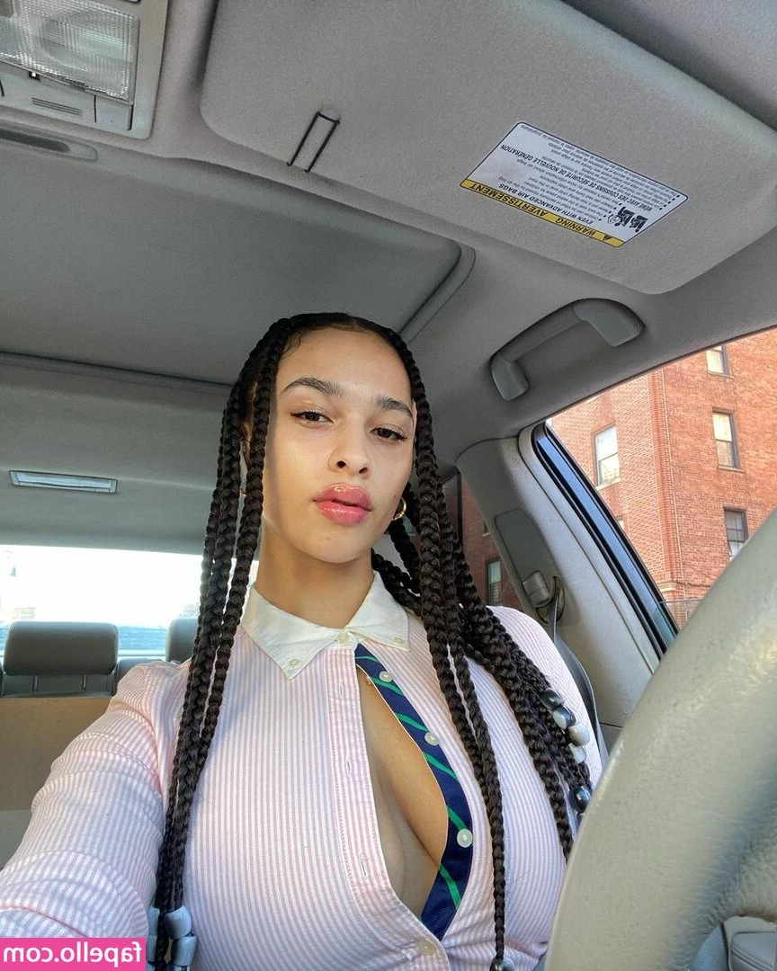 Sarina - I just be xhillin w my dixk out