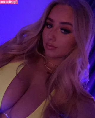 Gracie Mae [ gracie-mae ] - Did some filming earlier today 💋💋💋💋