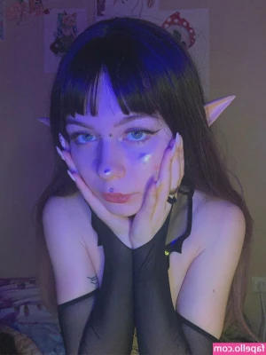 fluffyfulafel - Happy titty Tuesday!