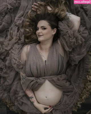 Taylee Wood [ taylee-wood ] - What are you gonna do with me?