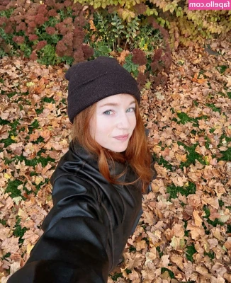 Caricanread - I'm in the mood to explore some fetish fun today. How would you love