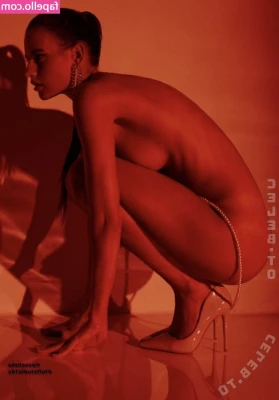 Celine Peschek [ celine-peschek ] - Different boots